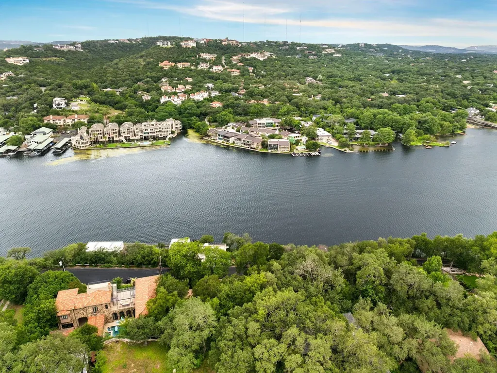 2205 Scenic Drive Austin TX 78703