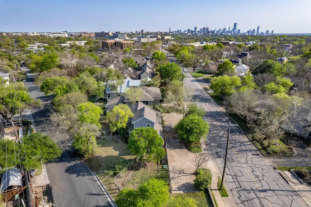 1811 W 39th Street Austin TX 78731