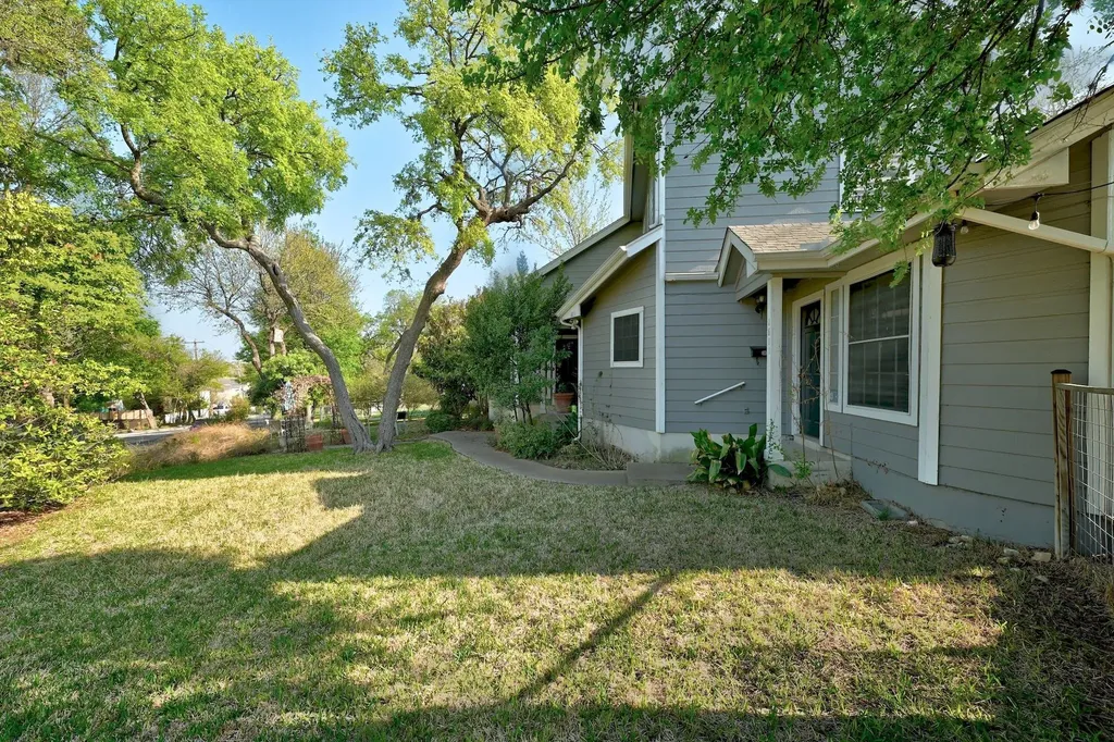 1811 W 39th Street Austin TX 78731