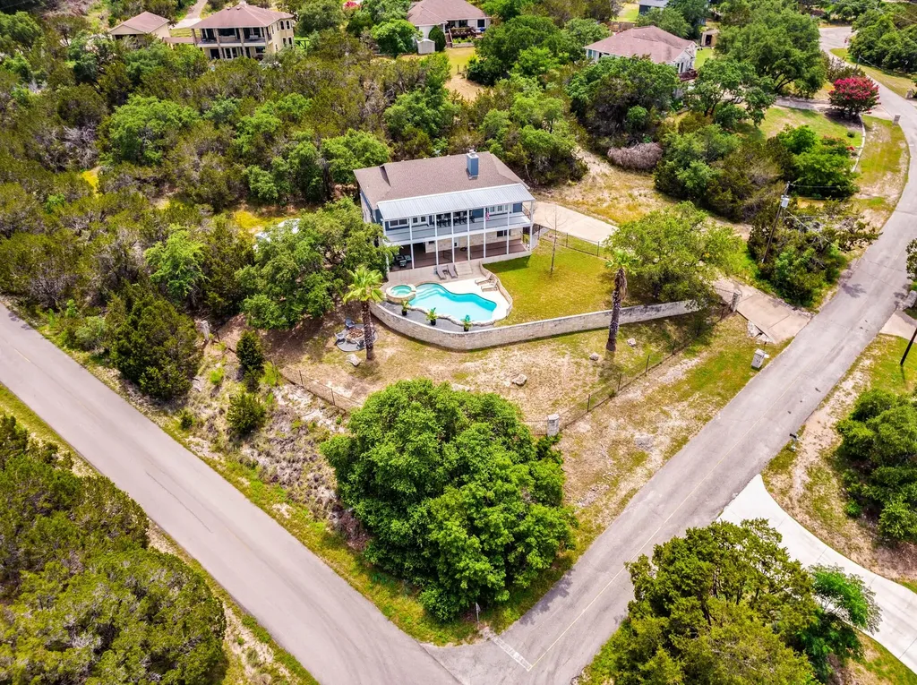 22401 Briarview Drive Spicewood TX 78669