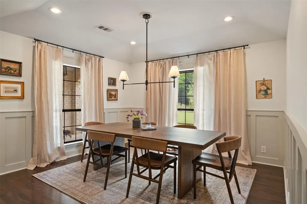 3701 Indian Point Drive Austin TX 78739