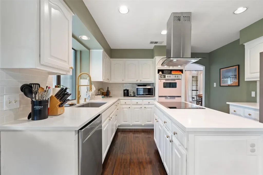 3701 Indian Point Drive Austin TX 78739