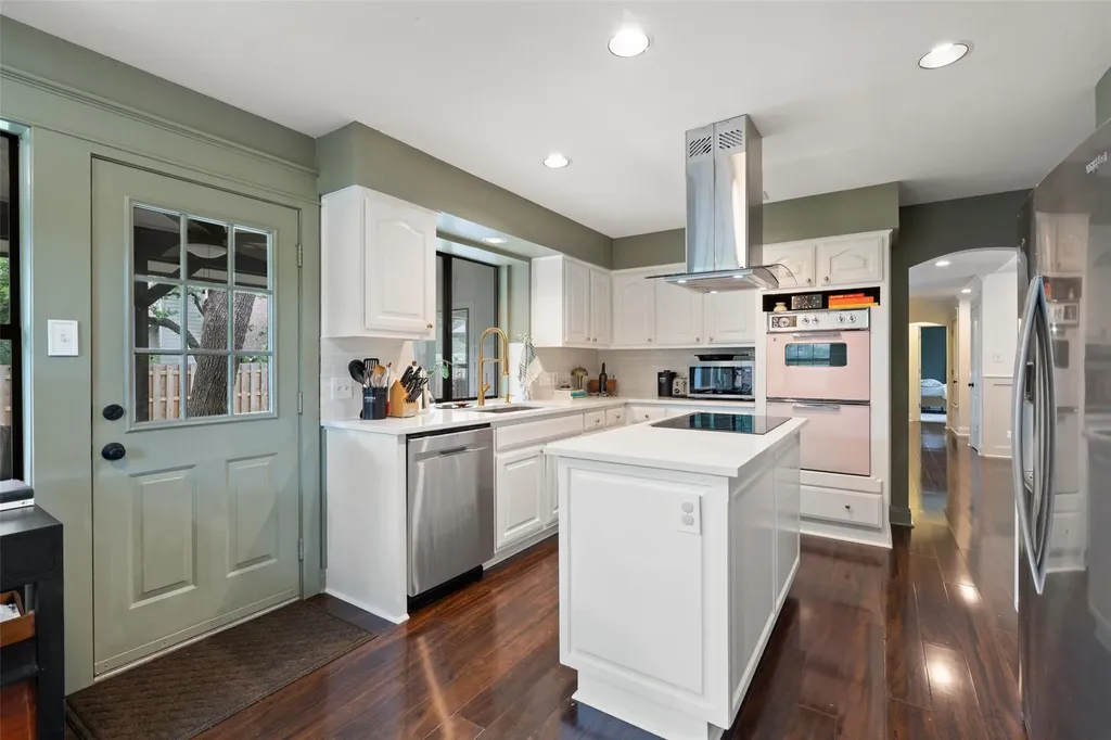 3701 Indian Point Drive Austin TX 78739