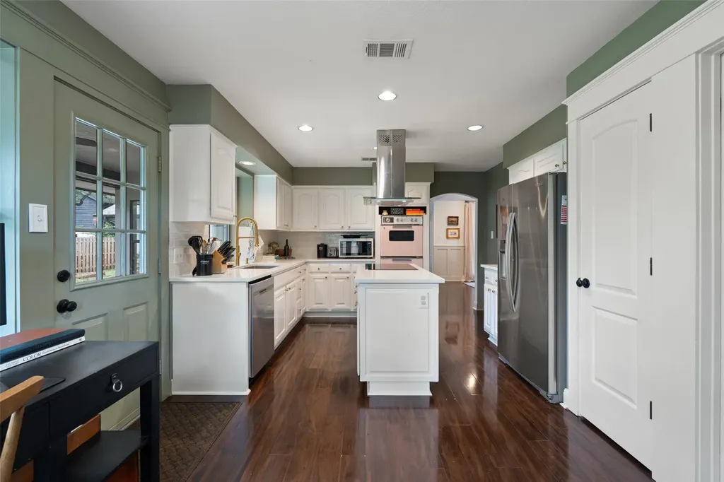 3701 Indian Point Drive Austin TX 78739