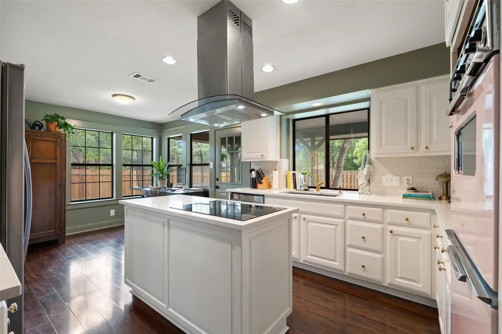 3701 Indian Point Drive Austin TX 78739
