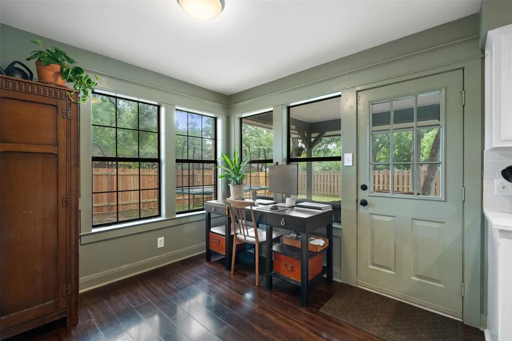 3701 Indian Point Drive Austin TX 78739