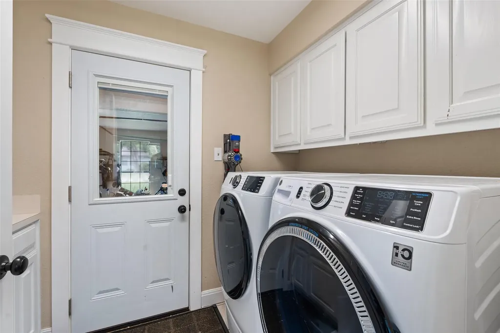3701 Indian Point Drive Austin TX 78739
