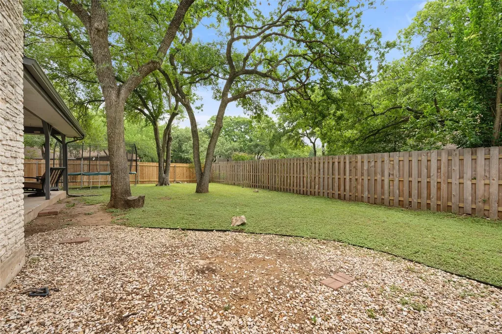 3701 Indian Point Drive Austin TX 78739