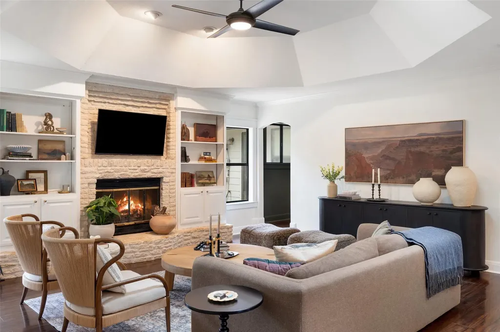 3701 Indian Point Drive Austin TX 78739