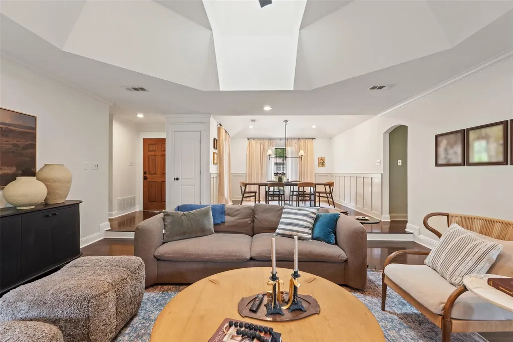 3701 Indian Point Drive Austin TX 78739