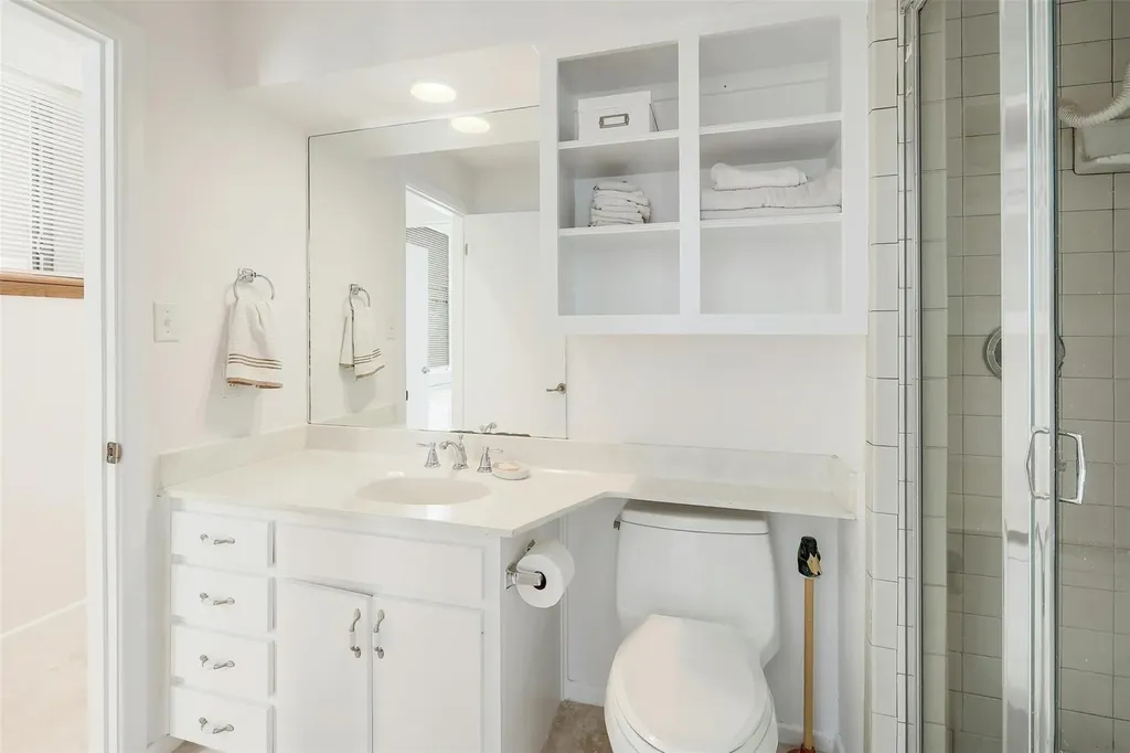 1735 Spyglass Drive Austin TX 78746
