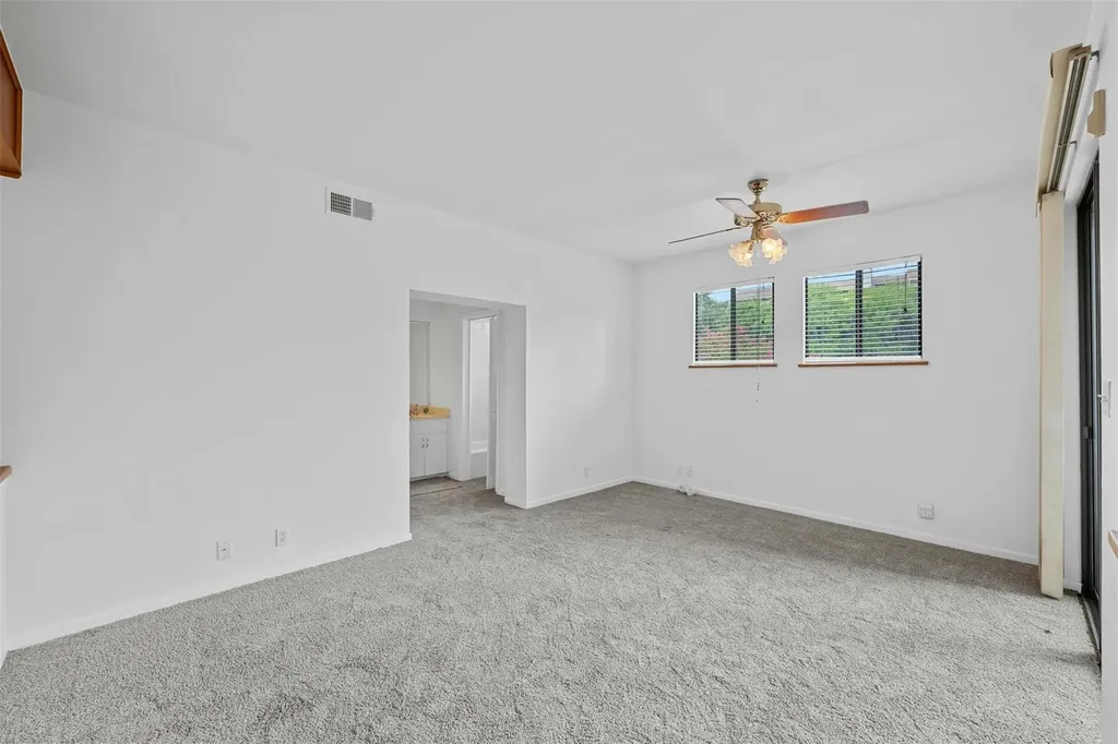 1735 Spyglass Drive Austin TX 78746