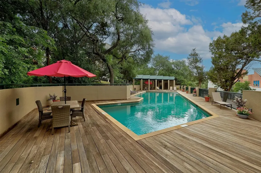 1735 Spyglass Drive Austin TX 78746