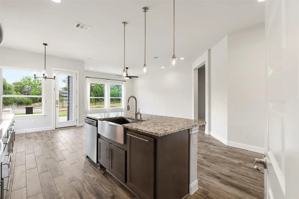 2439 Soprano Way Round Rock TX 78681