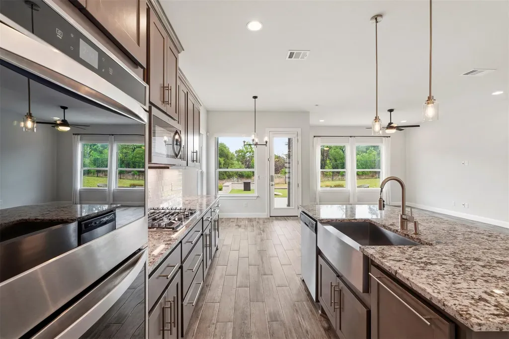 2439 Soprano Way Round Rock TX 78681