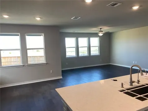 670 Pepperbark Loop Buda TX 78610