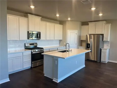 670 Pepperbark Loop Buda TX 78610
