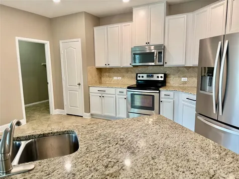 6904 Ondantra Bend Austin TX 78744