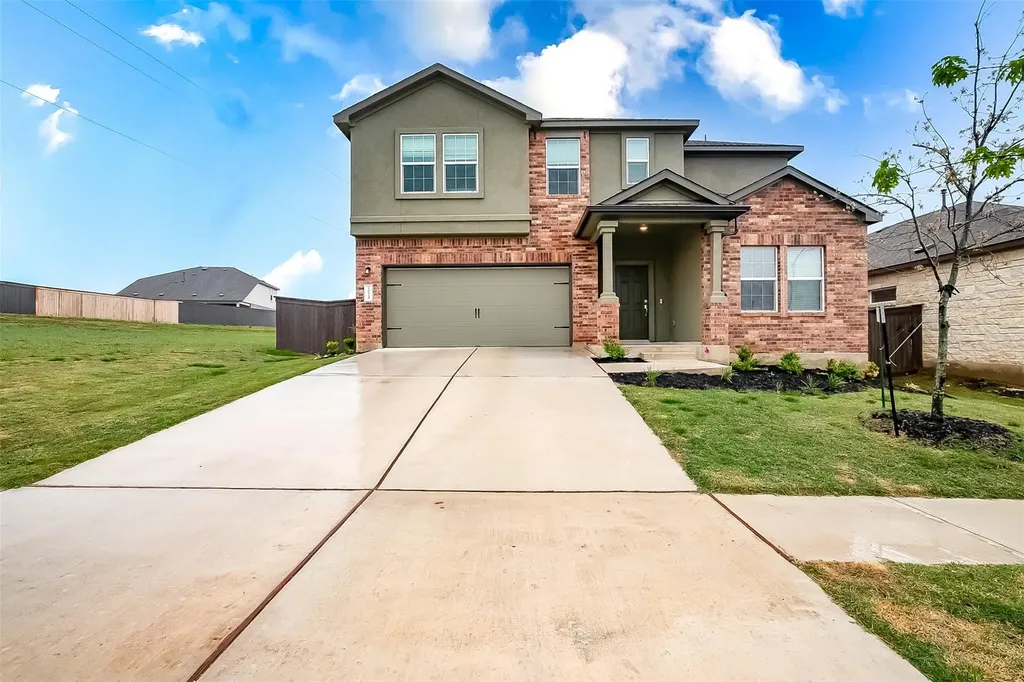 1024 Bluewood Bend Leander TX 78641
