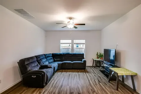 1024 Bluewood Bend Leander TX 78641