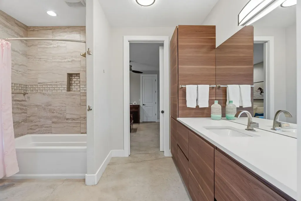 11778 Rim Rock Trail Austin TX 78737