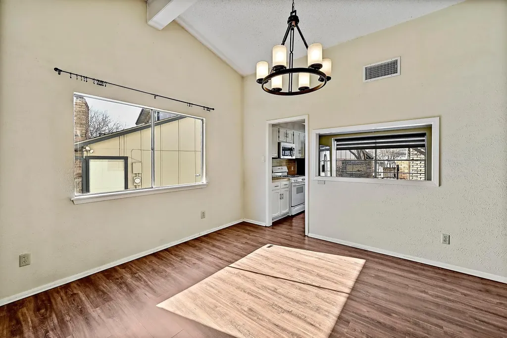 9417 Singing Quail Drive Austin TX 78758