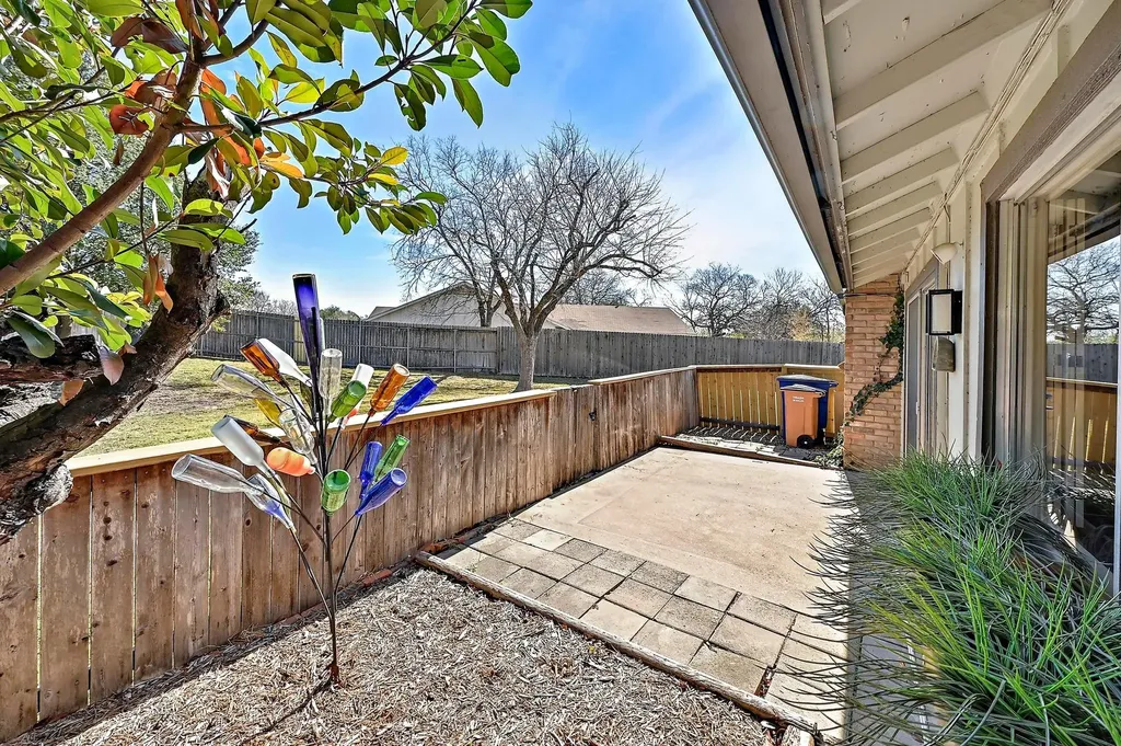 9417 Singing Quail Drive Austin TX 78758