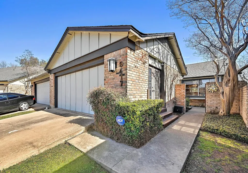 9417 Singing Quail Drive Austin TX 78758