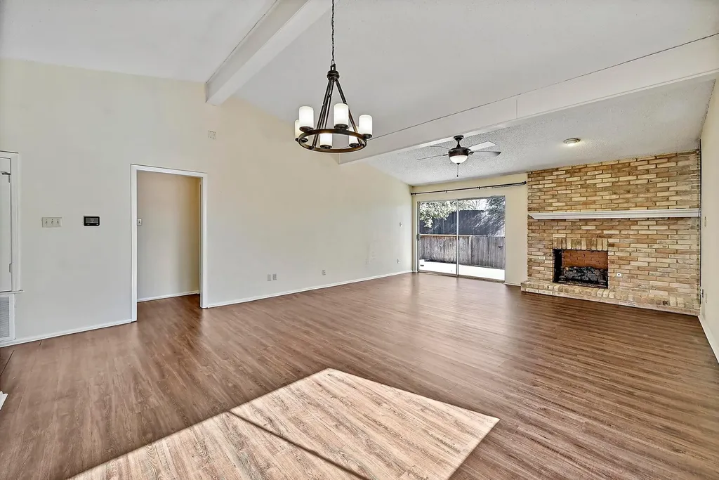 9417 Singing Quail Drive Austin TX 78758