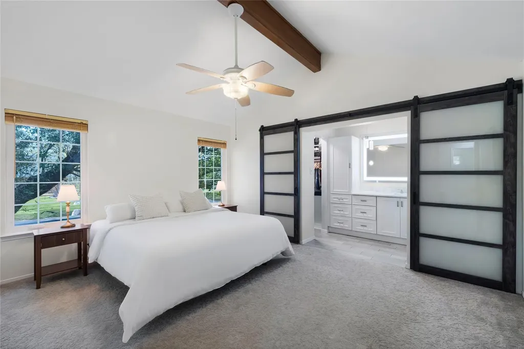 2403 Comburg Castle Way Austin TX 78748
