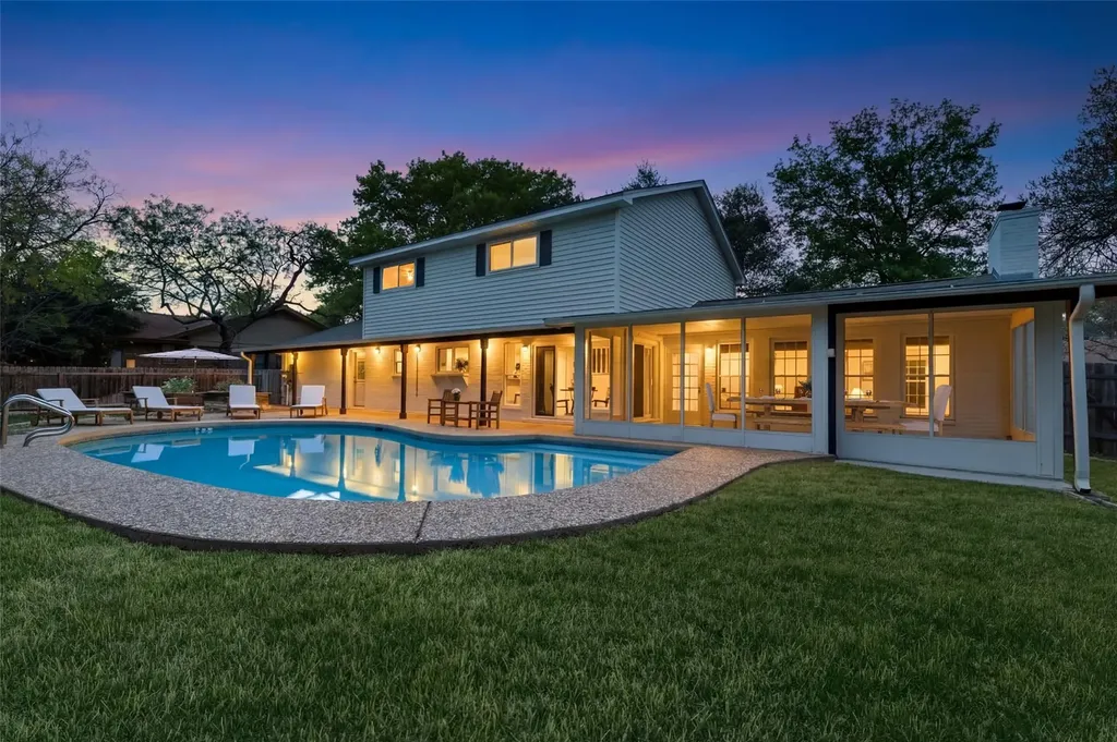 2403 Comburg Castle Way Austin TX 78748