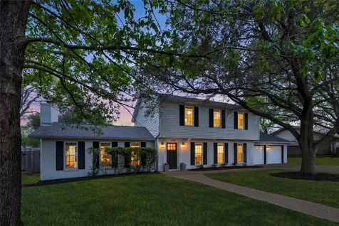 2403 Comburg Castle Way Austin TX 78748