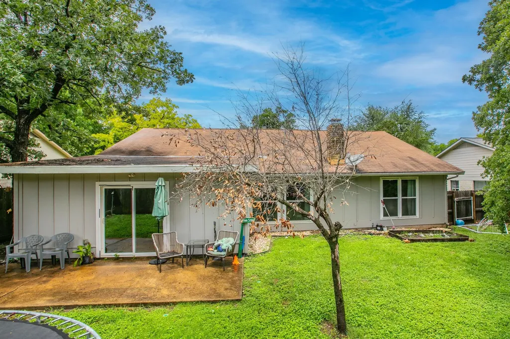 10243 Missel Thrush Drive Austin TX 78750