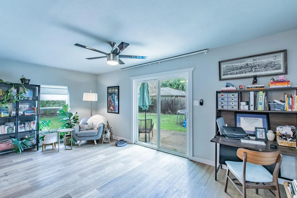10243 Missel Thrush Drive Austin TX 78750