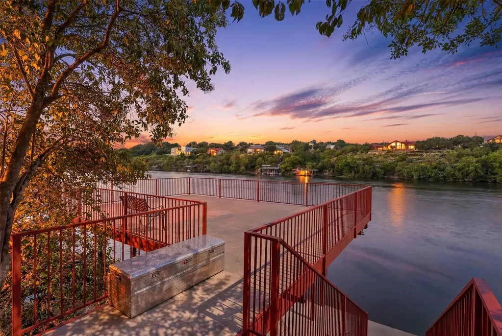 420 Los Escondidos Marble Falls TX 78654