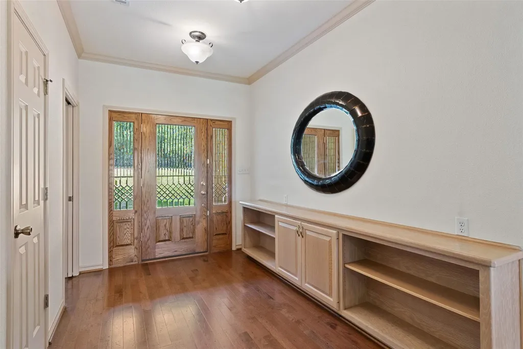 420 Los Escondidos Marble Falls TX 78654
