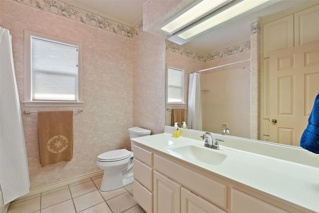 420 Los Escondidos Marble Falls TX 78654
