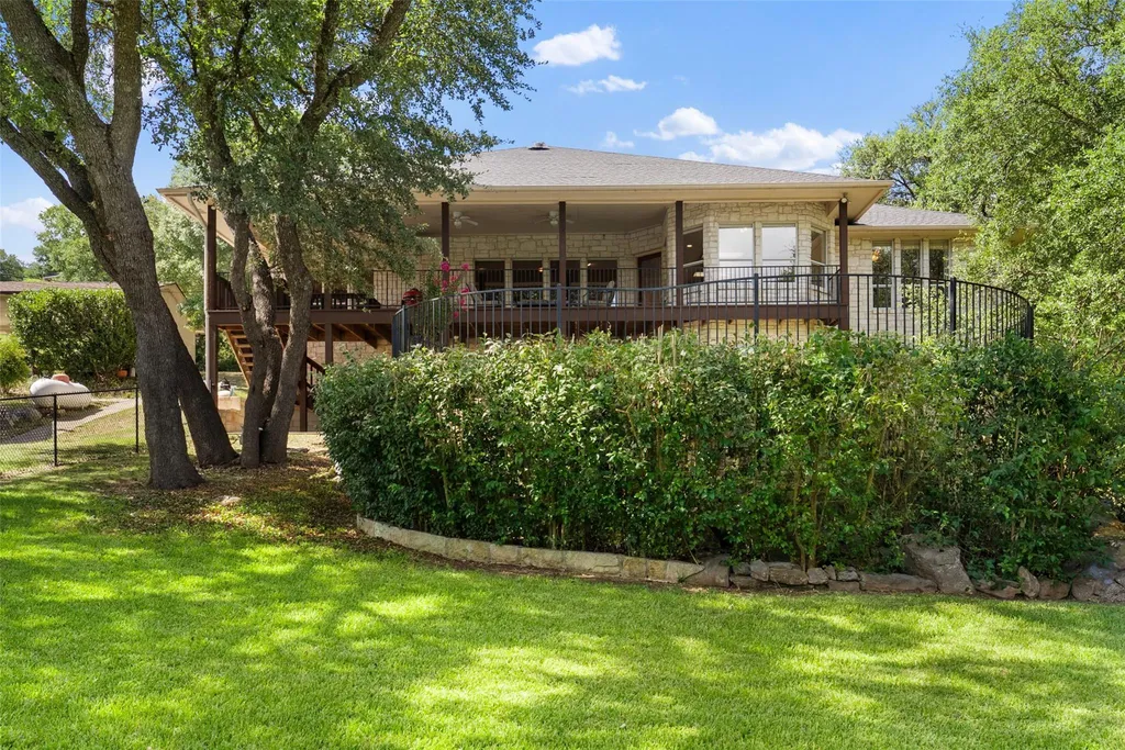 420 Los Escondidos Marble Falls TX 78654