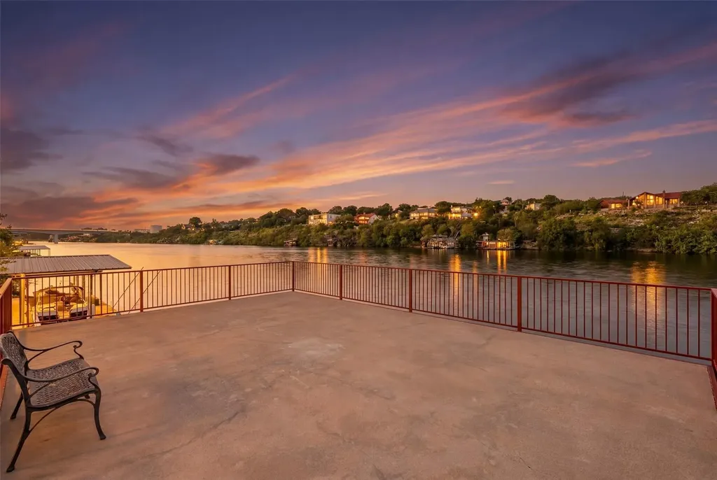 420 Los Escondidos Marble Falls TX 78654