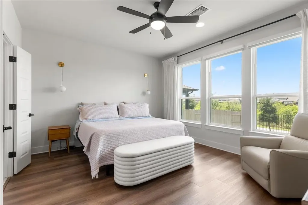 8509 Thompson Teal Trail Austin TX 78744