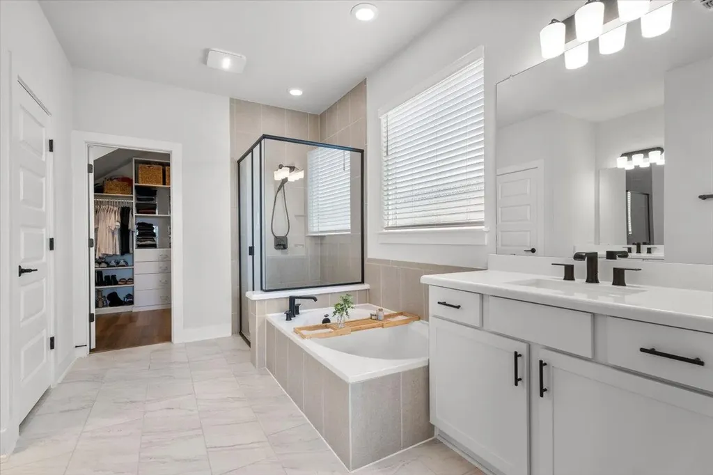 8509 Thompson Teal Trail Austin TX 78744