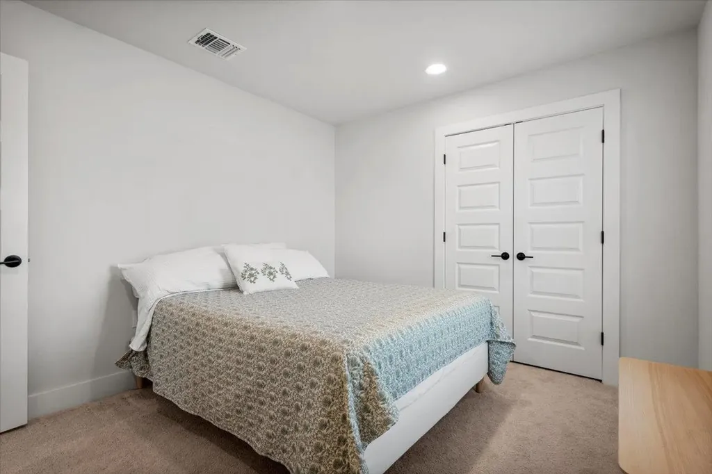 8509 Thompson Teal Trail Austin TX 78744