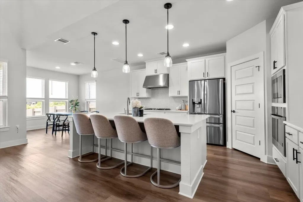 8509 Thompson Teal Trail Austin TX 78744