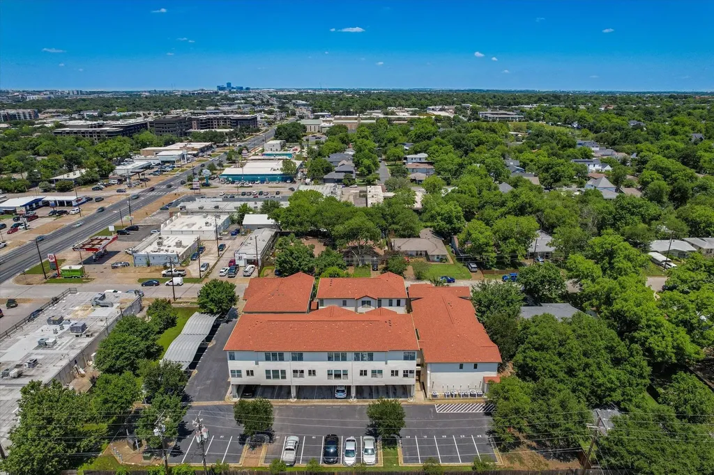 2207 Pasadena Drive Austin TX 78757