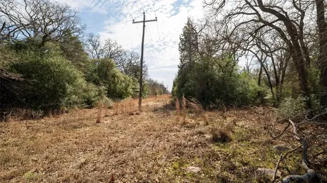 4066 County Road 448 Thorndale TX 76577