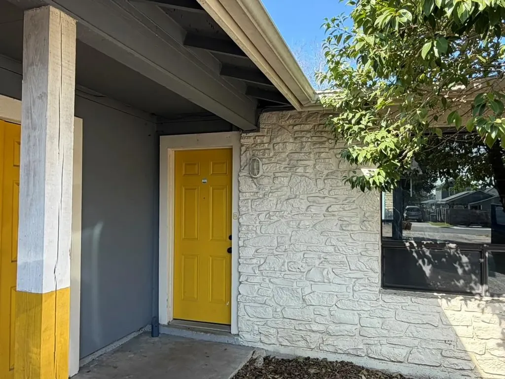 7404 Bethune Avenue Austin TX 78752