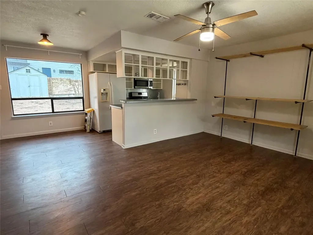 7404 Bethune Avenue Austin TX 78752