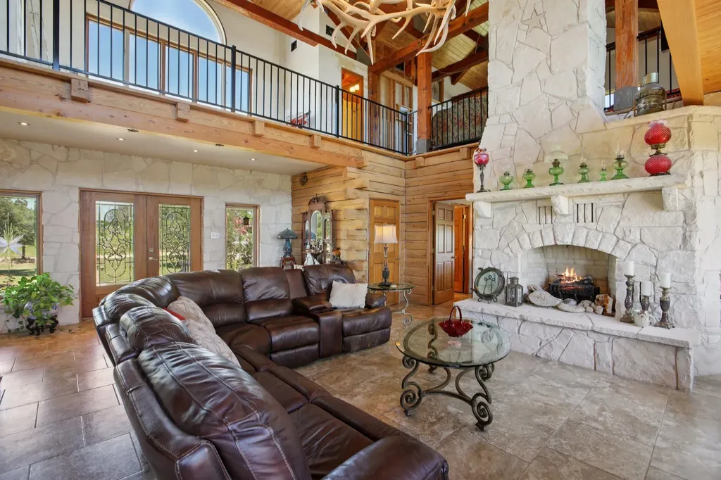 6401 Muleshoe Bend Trail Marble Falls TX 78654