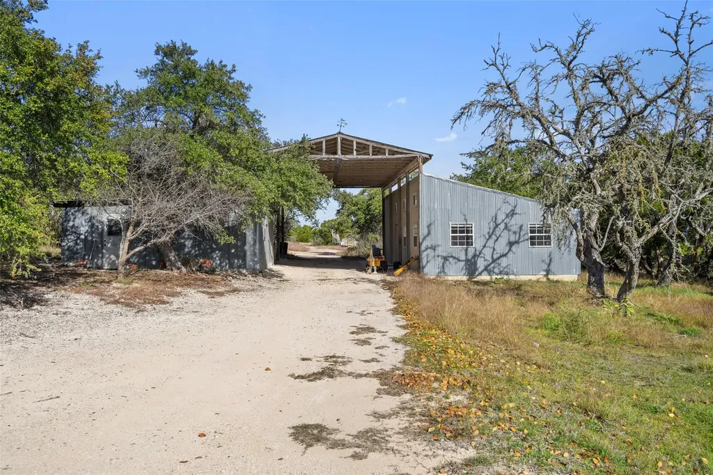 1401 Pursley Road Dripping Springs TX 78620