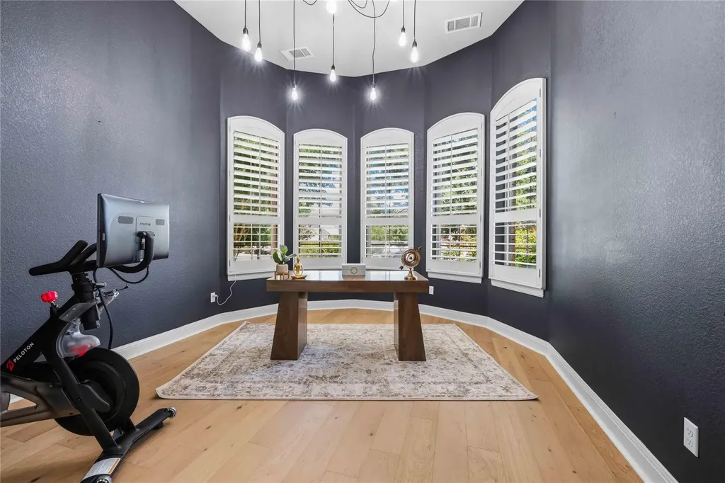 16405 Leopold Trail Austin TX 78738